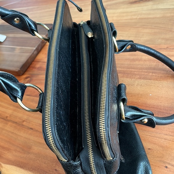 Modalu London Black Leather Handbag - Picture 8 of 14